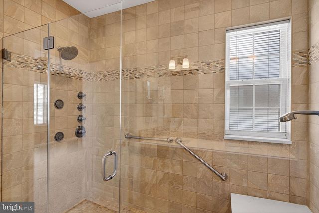 2920 LIFFORD LN, Macungie, PA 18062