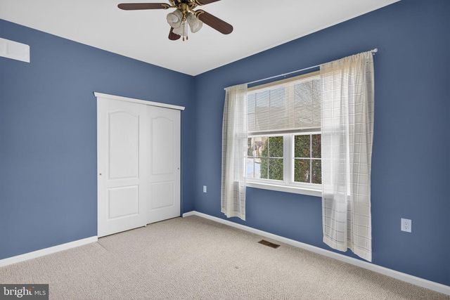 2920 LIFFORD LN, Macungie, PA 18062