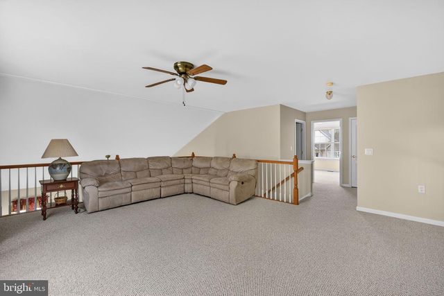 2920 LIFFORD LN, Macungie, PA 18062