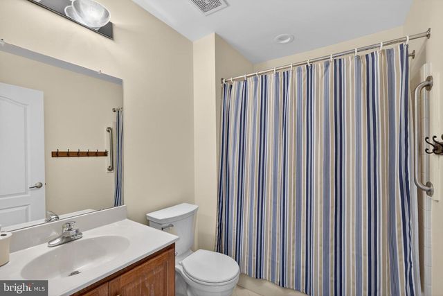 2920 LIFFORD LN, Macungie, PA 18062