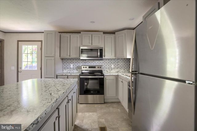 6 BELLA LANE, Carlisle, PA 17015