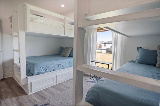 974 Mary Ann, Crystal Beach, TX 77650