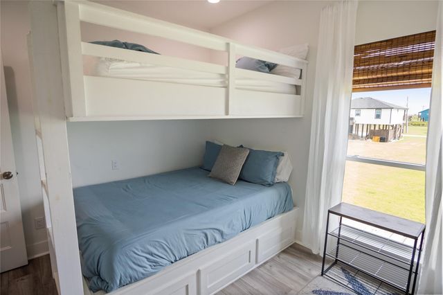 974 Mary Ann, Crystal Beach, TX 77650