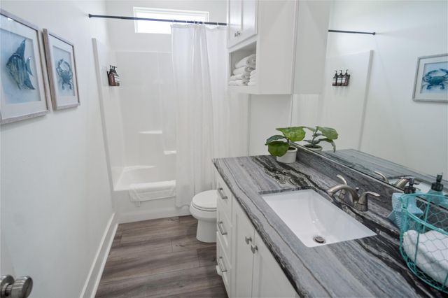 974 Mary Ann, Crystal Beach, TX 77650