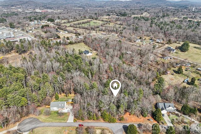 1046 Julius Court, Lenoir, NC 28645