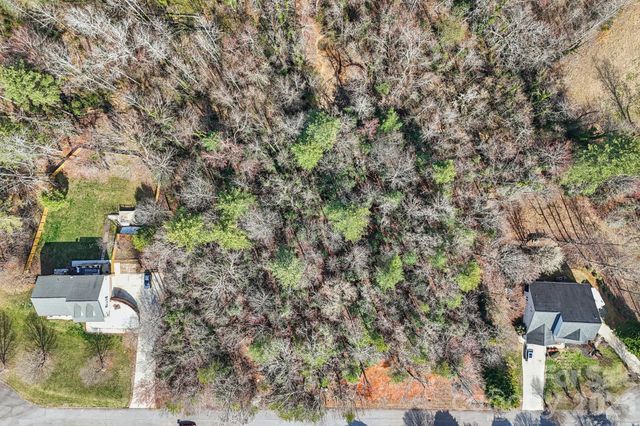 1046 Julius Court, Lenoir, NC 28645