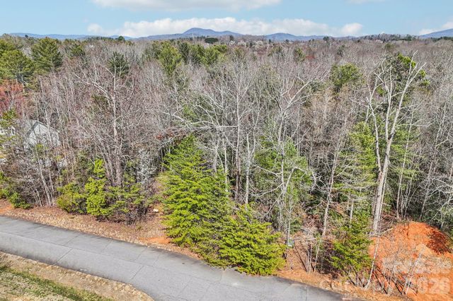 1046 Julius Court, Lenoir, NC 28645