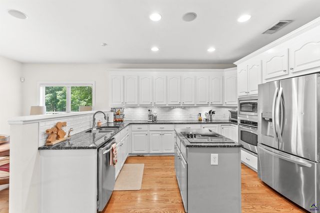 104 River Rock Court, Perry, GA 31069