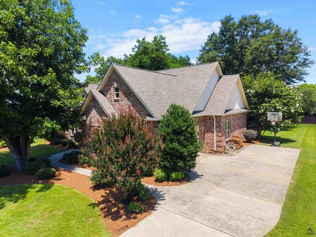 104 River Rock Court, Perry, GA 31069