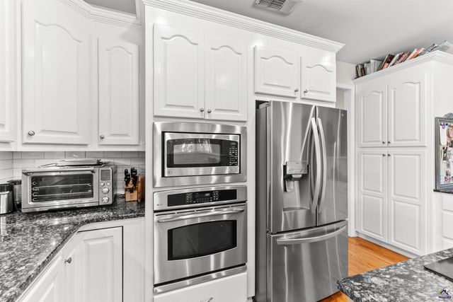 104 River Rock Court, Perry, GA 31069
