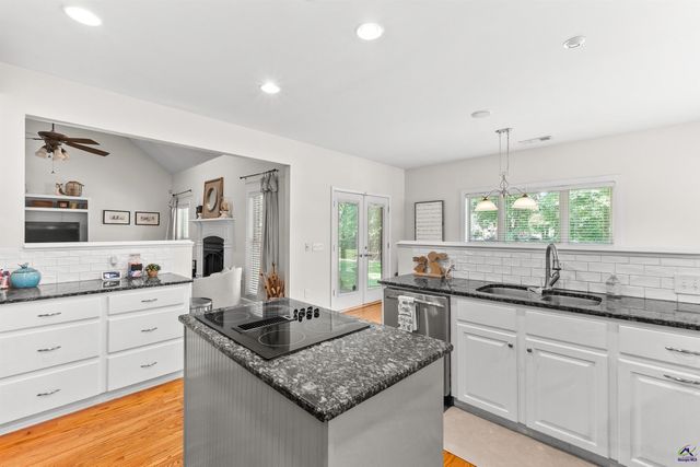 104 River Rock Court, Perry, GA 31069