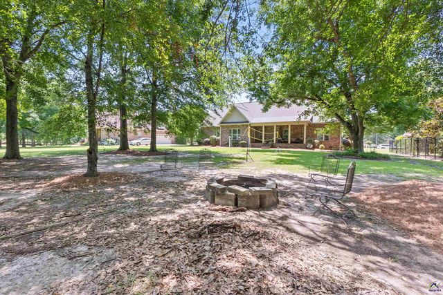 104 River Rock Court, Perry, GA 31069