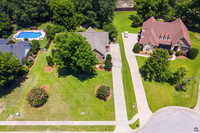 104 River Rock Court, Perry, GA 31069