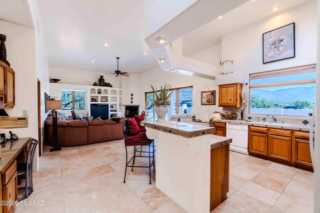 7830 S Avenida Catrina, Tucson, AZ 85747