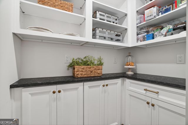 12080 Mountain Laurel Drive, Roswell, GA 30075