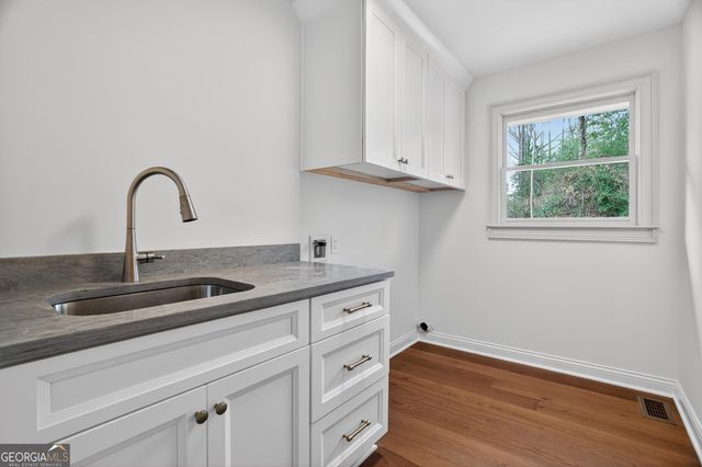 12080 Mountain Laurel Drive, Roswell, GA 30075