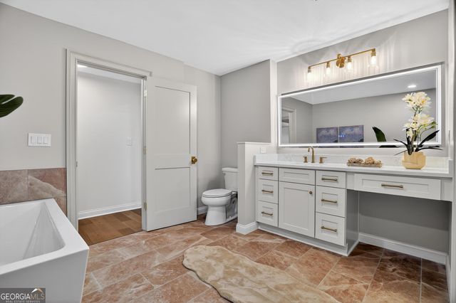 12080 Mountain Laurel Drive, Roswell, GA 30075