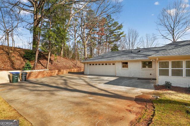 12080 Mountain Laurel Drive, Roswell, GA 30075