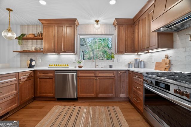 12080 Mountain Laurel Drive, Roswell, GA 30075