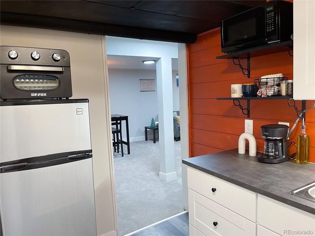 7883 Greenwood Blvd, Denver, CO 80221