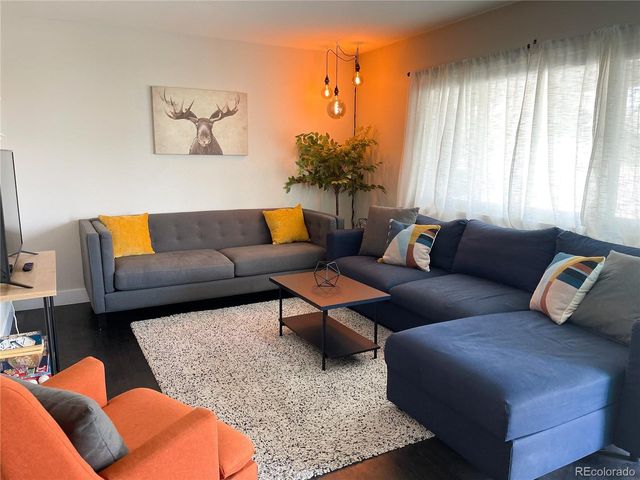 7883 Greenwood Blvd, Denver, CO 80221