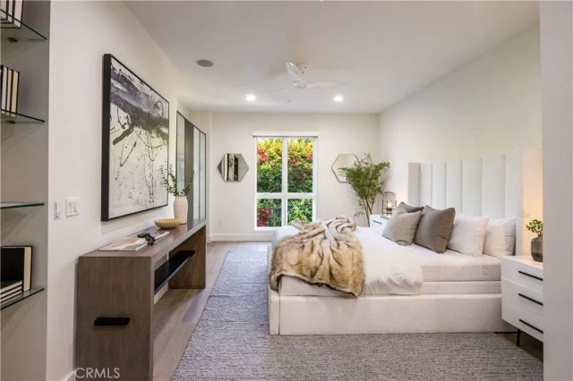 1318 Roxbury South 210, Los Angeles, CA 90035