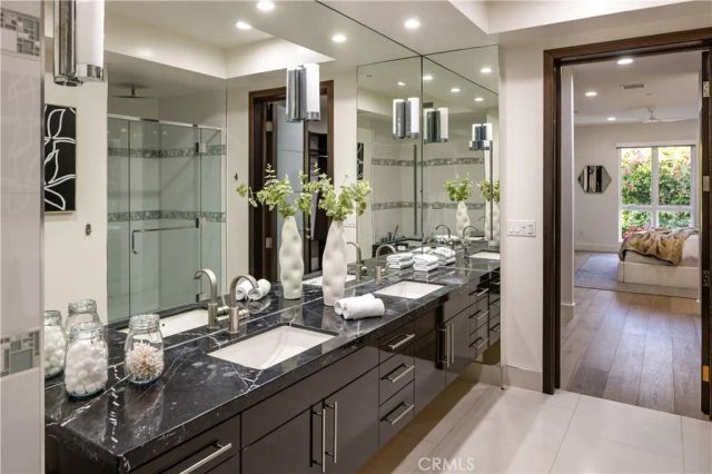 1318 Roxbury South 210, Los Angeles, CA 90035