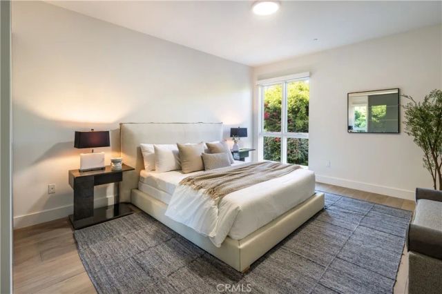 1318 Roxbury South 210, Los Angeles, CA 90035