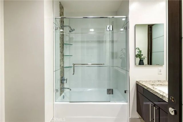 1318 Roxbury South 210, Los Angeles, CA 90035