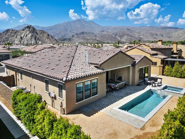 80404 Old Ranch Trail S, La Quinta, CA 92253