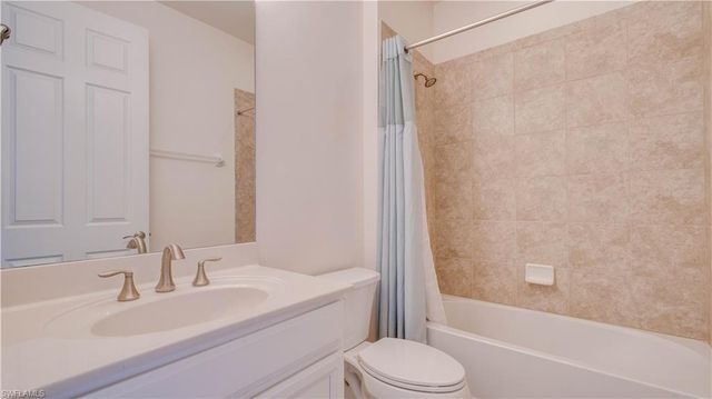 3036 Sunset Pointe CIR, Cape Coral, FL 33914