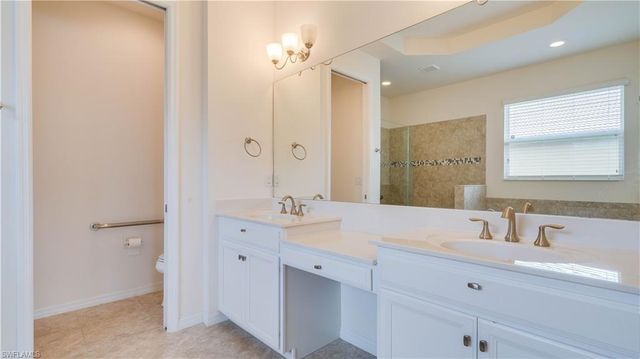 3036 Sunset Pointe CIR, Cape Coral, FL 33914