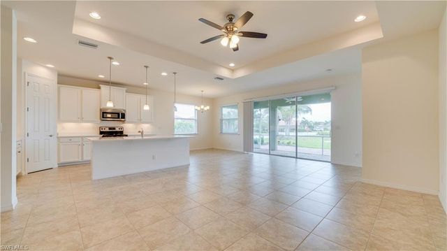 3036 Sunset Pointe CIR, Cape Coral, FL 33914
