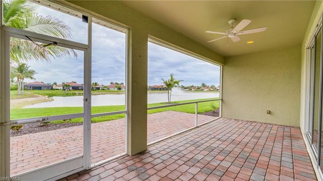 3036 Sunset Pointe CIR, Cape Coral, FL 33914