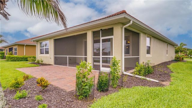 3036 Sunset Pointe CIR, Cape Coral, FL 33914
