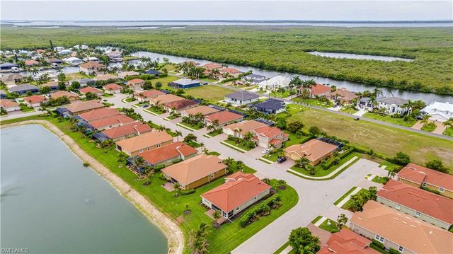 3036 Sunset Pointe CIR, Cape Coral, FL 33914