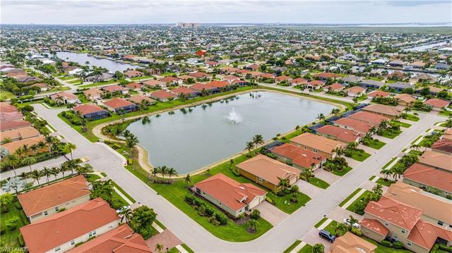 3036 Sunset Pointe CIR, Cape Coral, FL 33914