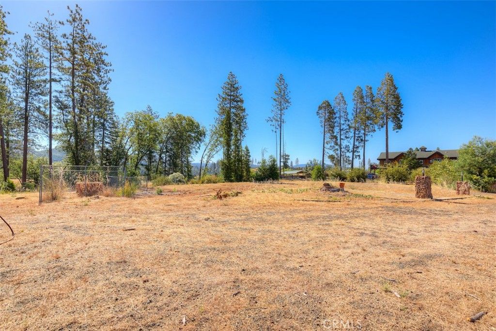 Image 6 of property listing at 1831 Clear Brook, Paradise, CA 95969