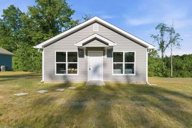 118 Hill Place Court, Dickson, TN 37055