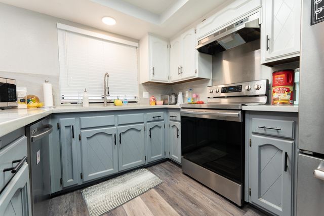 1848 E Vassar Drive, Visalia, CA 93292