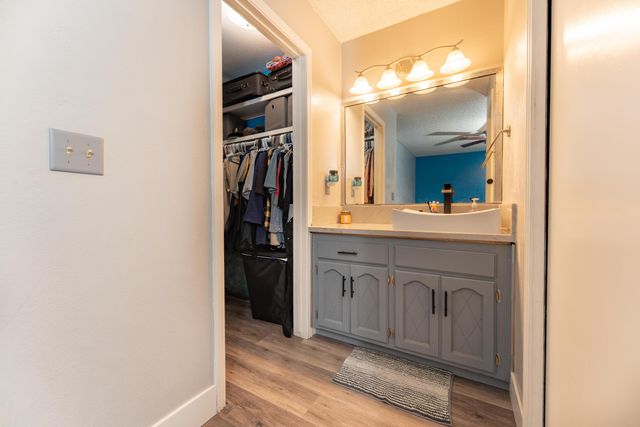 1848 E Vassar Drive, Visalia, CA 93292