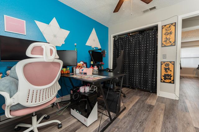 1848 E Vassar Drive, Visalia, CA 93292