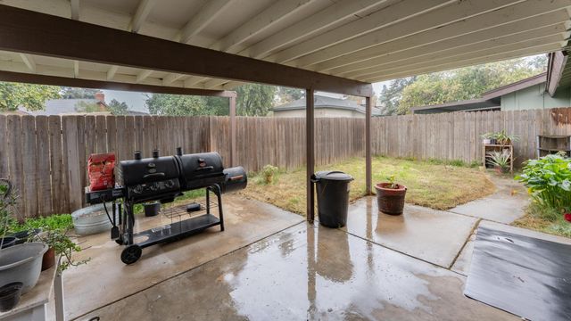 1848 E Vassar Drive, Visalia, CA 93292