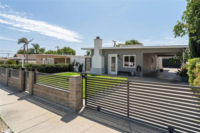 613 N Louise, Azusa, CA 91702