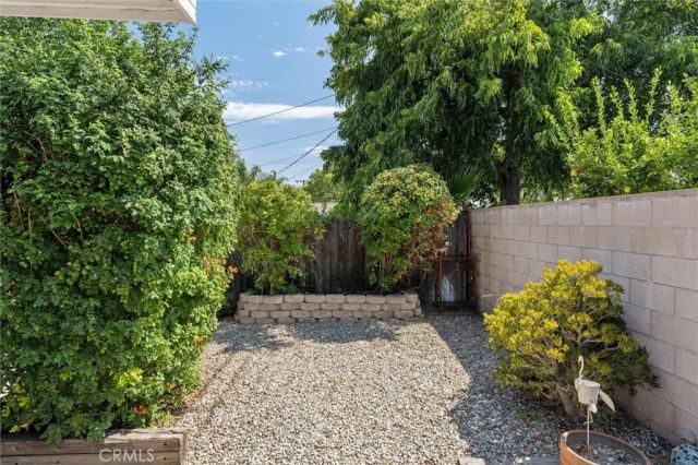 613 N Louise, Azusa, CA 91702