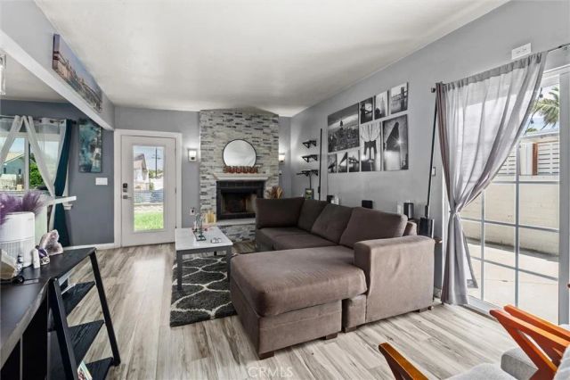 613 N Louise, Azusa, CA 91702