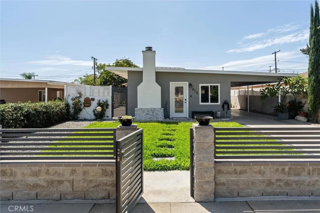 613 N Louise, Azusa, CA 91702