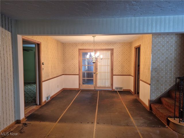 2515 Bolton Road, Cleveland Heights, OH 44118