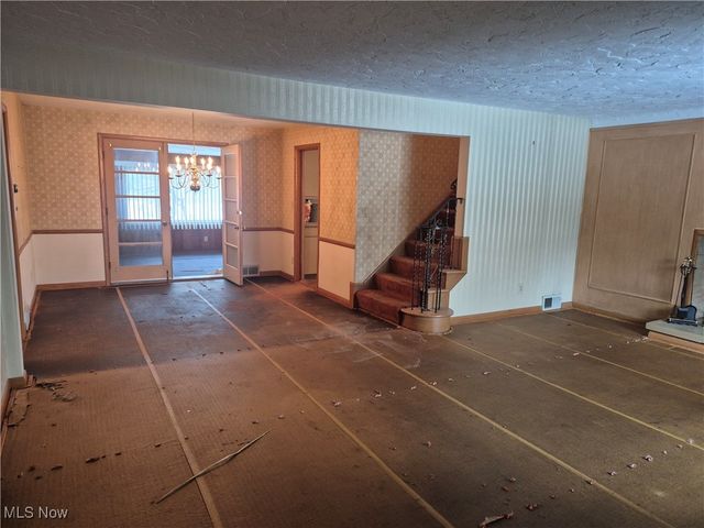 2515 Bolton Road, Cleveland Heights, OH 44118