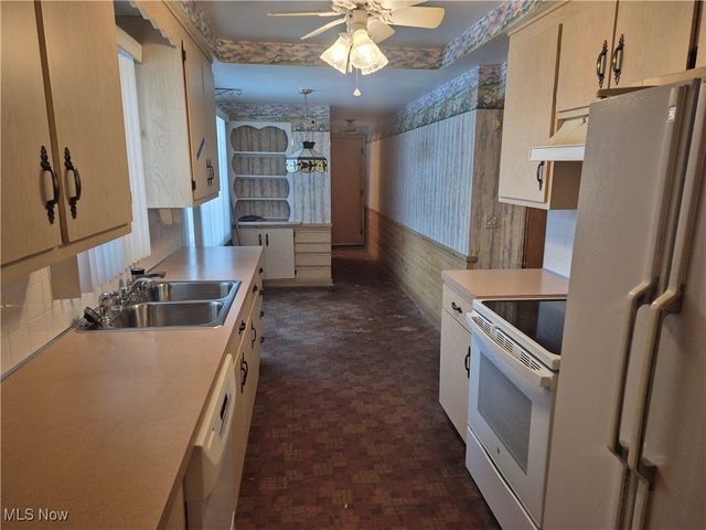 2515 Bolton Road, Cleveland Heights, OH 44118